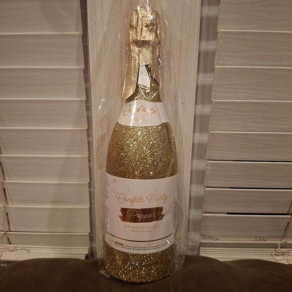 Party Confetti Party Popper Champagne Bottle - Picture 2 of 3